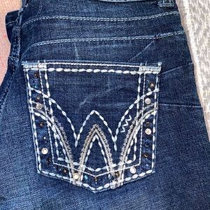 Wrangler 7/8 30x30 Mae Booty Up Bootcut raw hem sparkly distressed jeans